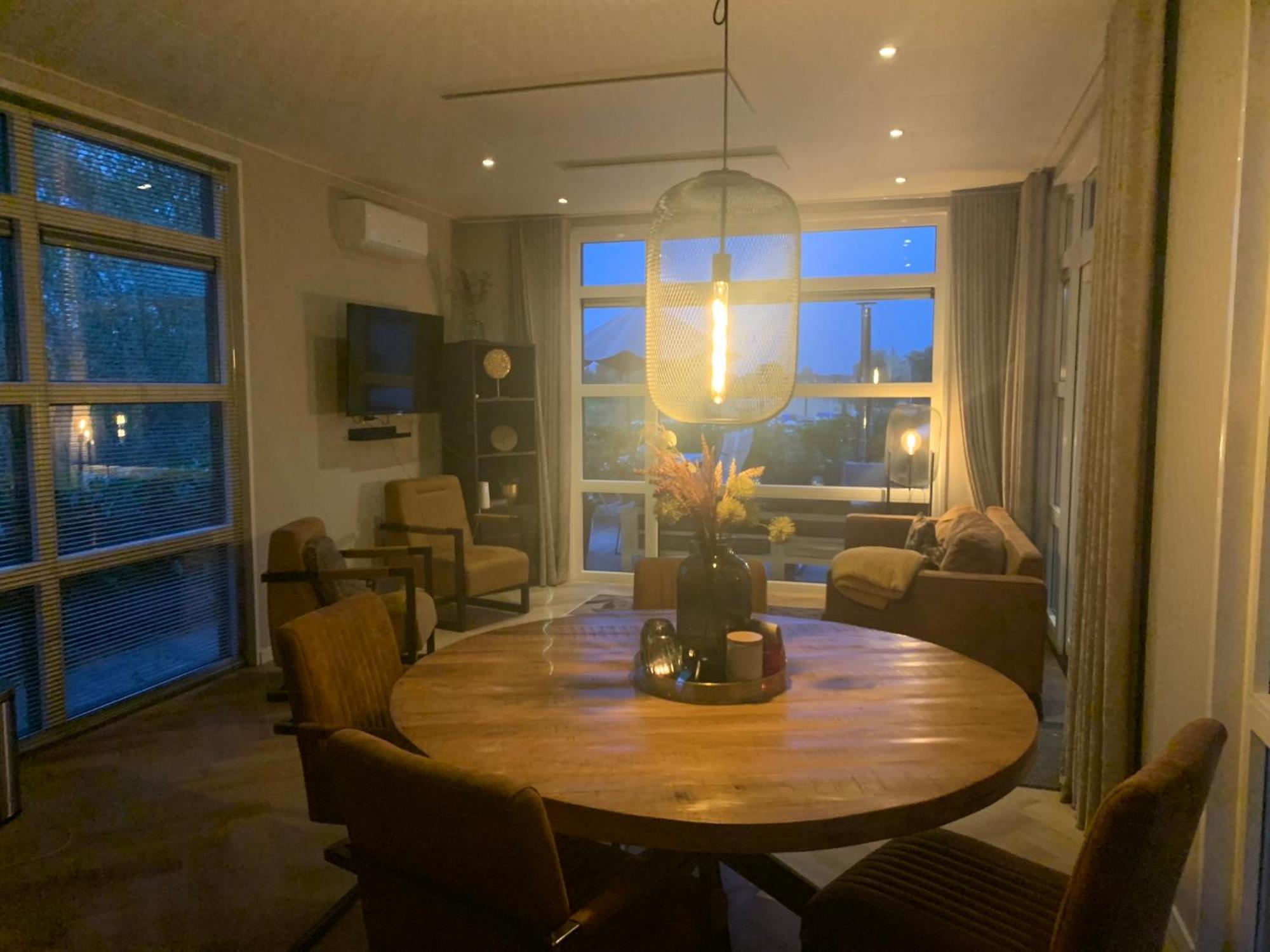 Luxus Chalet Hafenblick Lathum Dış mekan fotoğraf